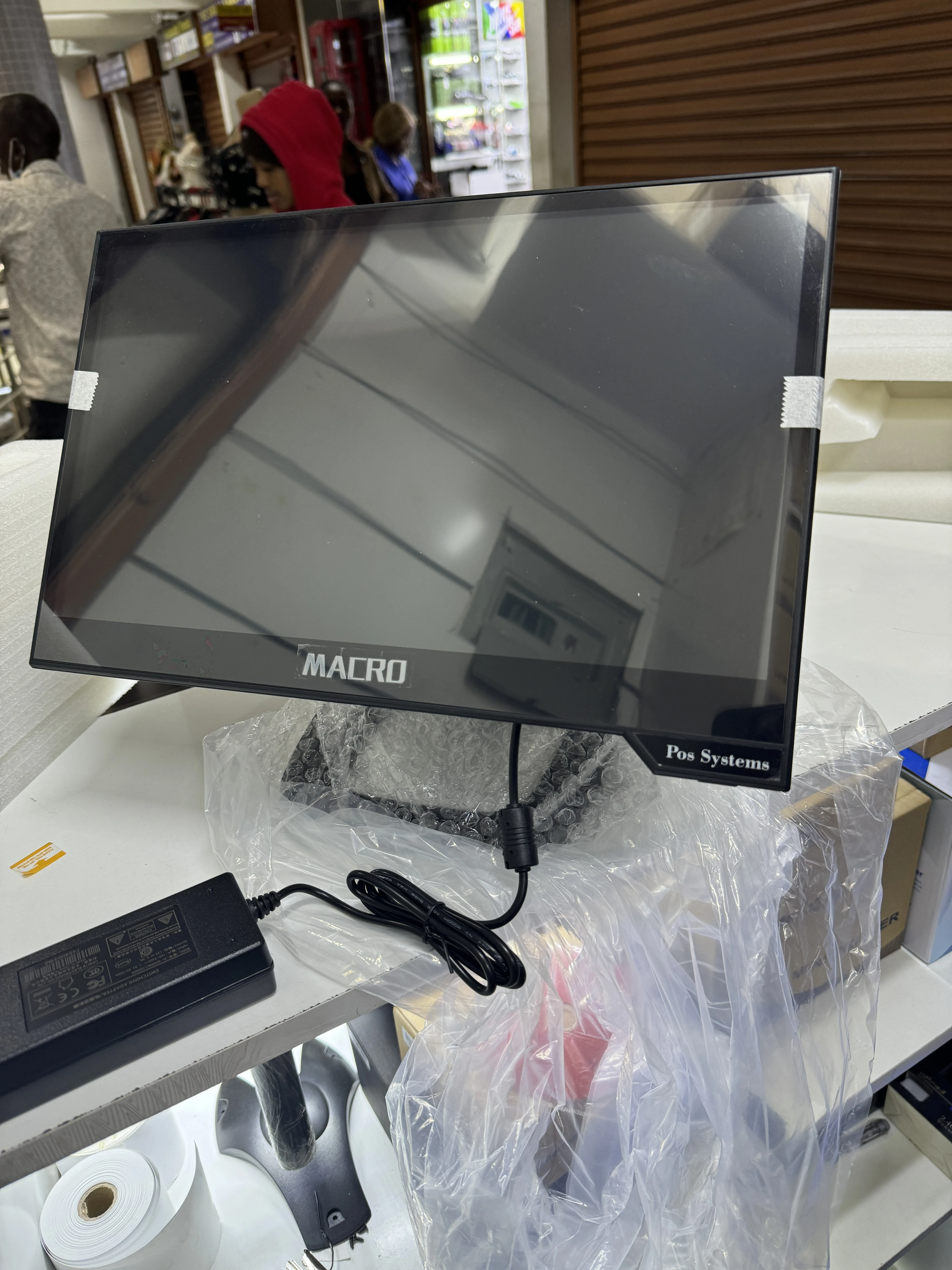 Macro Pos